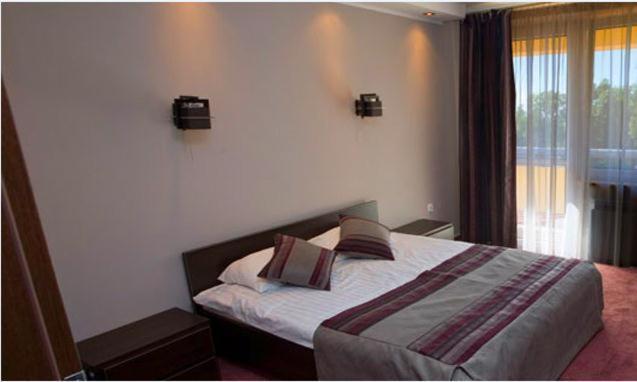 Hotel Dodo Biłgoraj Extérieur photo